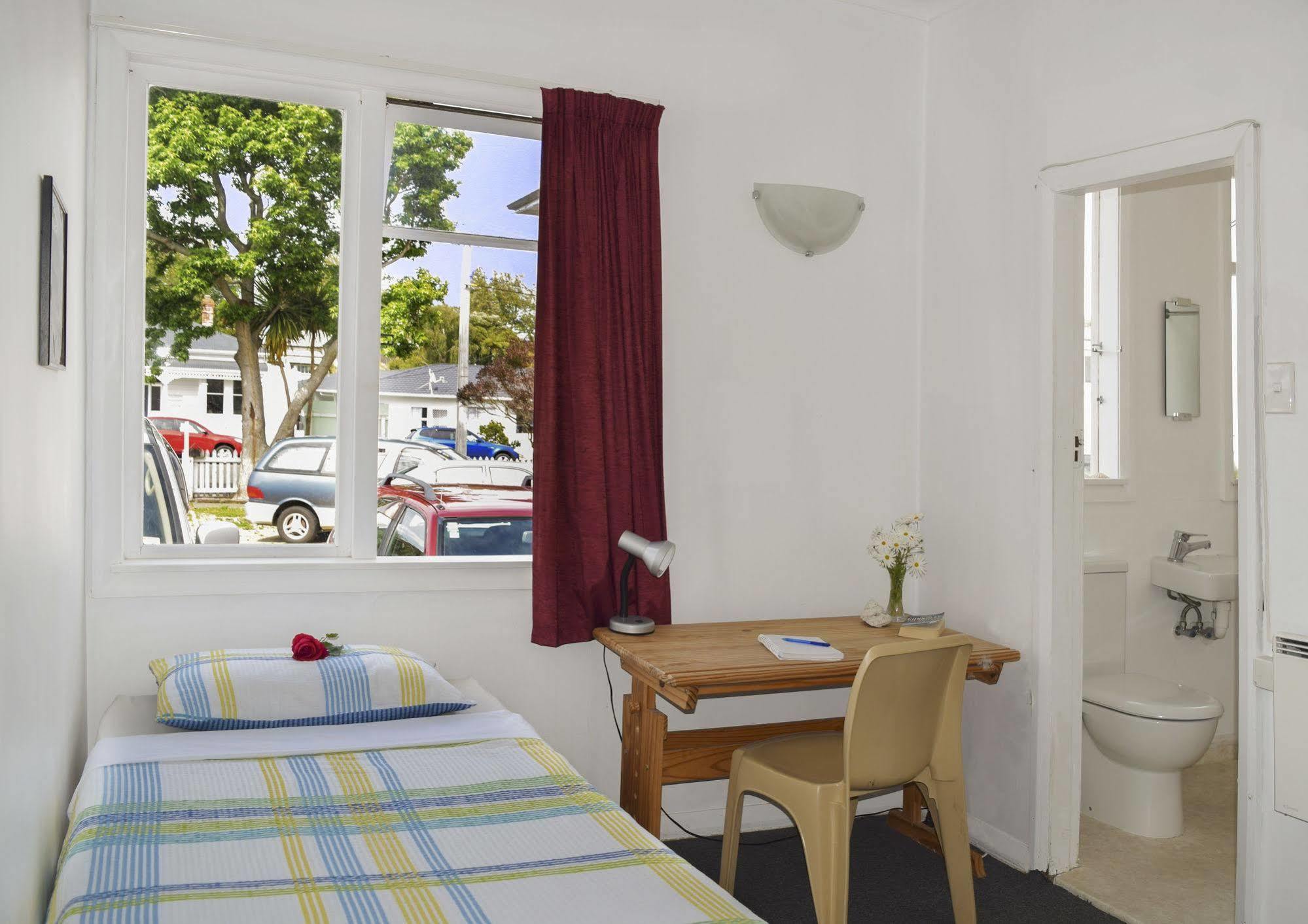 42B College House Hostel Whanganui Exterior foto