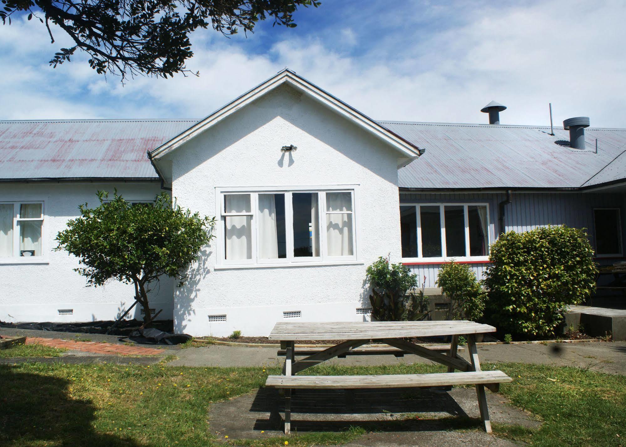 42B College House Hostel Whanganui Exterior foto
